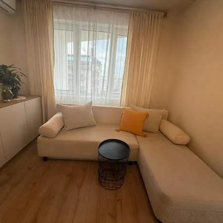 Koko's Cozy - Free Garage Netflix And Balcony Апартамент