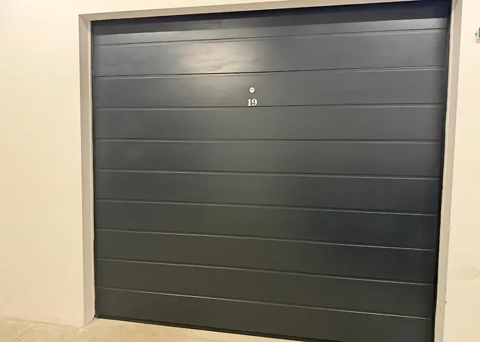 Апартамент Koko's Cozy - Free Garage Netflix And Balcony София