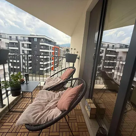 Koko's Cozy - Free Garage Netflix And Balcony